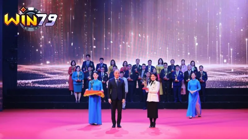 hieu minh nhan giai thuong